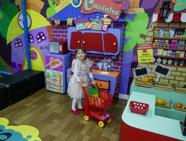 Festa Infantil de Ayla fez 6