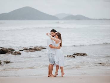 Pre-Wedding de Ensaio Pre-Wedding Fantástico na Praia