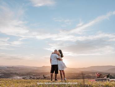 Pre-Wedding de ENSAIO SUPER DESCONTRAIDO NO MORRO DO CAPUCA