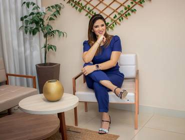 Ensaio externo de Ensaio empresarial Dra. Ana Karoliny | Estėtica Avançada