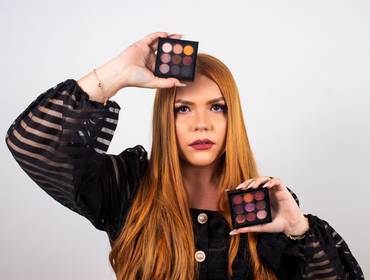 Estúdio  de Ensaio coorporativo com Poliana Rego