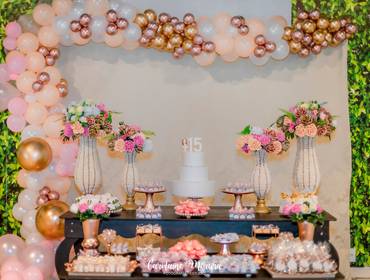 ANIVERSÁRIO de 15 ANOS LÍVIA