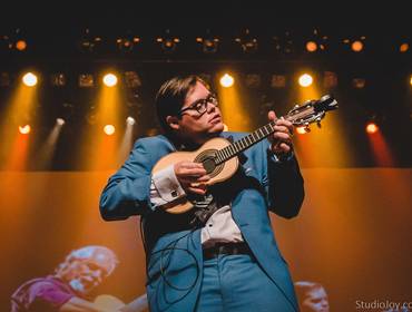 Show e Espetáculos de Show Dudu do Cavaco: A Trajetória - Realização: Instituto Mano Down