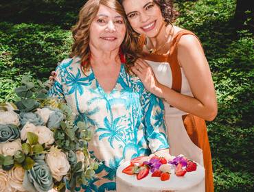 Aniversário Adulto de Festa Surpresa regada a muito Amor para a D. Helena!