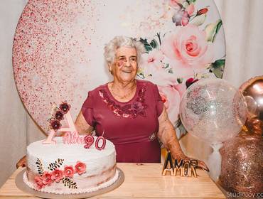 Aniversário Adulto de Feliz 90 Anos! ♥