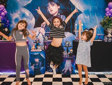 Aniversário Infantil de Feliz 8 anos Wandinha, digo, Malu! :D