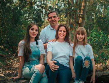 FAMÍLIA de Família Mondardo - 15 anos da Ana