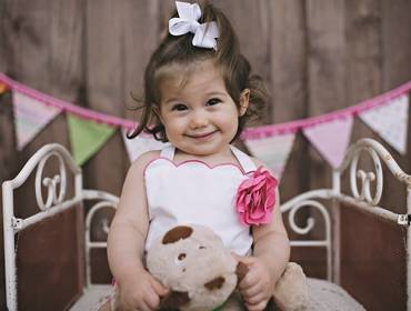 Acompanhamento de bebês de Última sessão de acompanhamento da Chloe - 14 meses