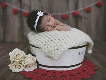 Newborn de Maitê - 12 dias de muita lindeza, cabelos e sorrisos