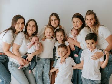 Família de Ana e amigas