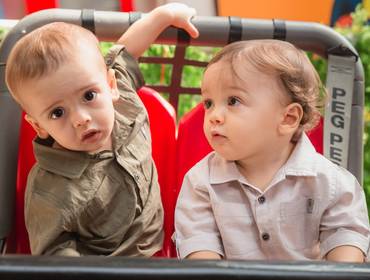 Infantil de Pedro e Gabriel 1 ano