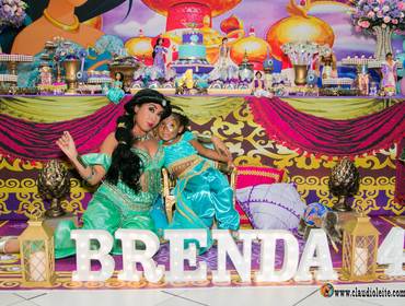 Infantil de Brenda 4 anos - Brinca Comigo 