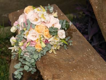 BUQUÊS de Buquês Mix Com Rosas