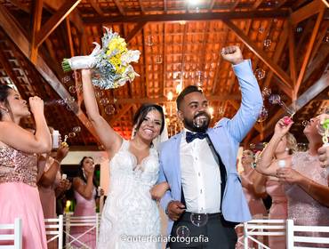 Casamentos de Wedding Crisinha e Cesar   realizado no espaço de festa e buffet Clima Tropical em Paulínia-SP