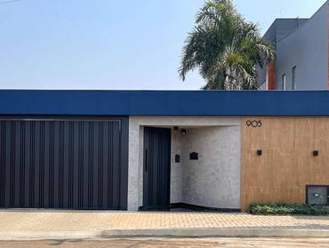 Residencial de Fachada Azul BS
