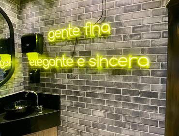 Comercial de Banheiros Chopani