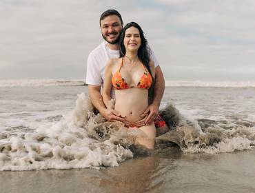 Gestante de Ensaio Gestante na praia de Bertioga