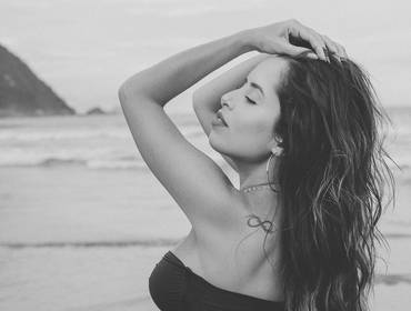 Gestante de Ensaio gestante na praia