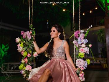 Aniversários de Aniversário Lívia Maia 15 anos