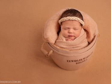 NEWBORN  de MARIANA