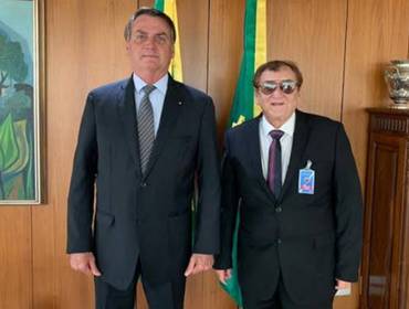 BOLSONARO  de PRESIDENTE DO BRASIL DESEMBARCOU  EM PARNAÍBA-PI