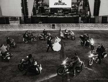 Ensaios de Karinne + Rodrigo - Pré Wedding (Moto Capital)