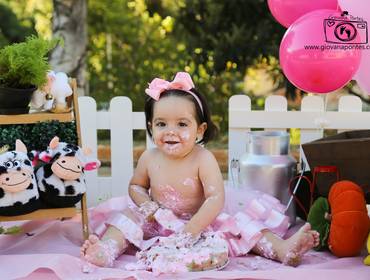 SMASH THE CAKE  de Maria Eduarda - 1 ano 