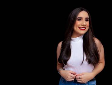 Corporativo de Laisa | Ensaio Corporativo profissional | Maquiadora