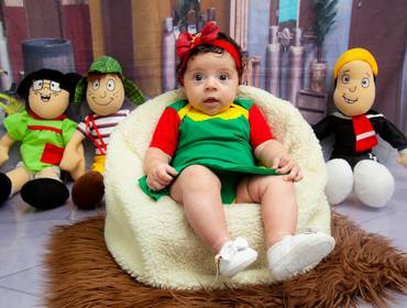 Ensaio Infantil  de Helena 3 Meses| Ensaio Infantil | Turma do chaves