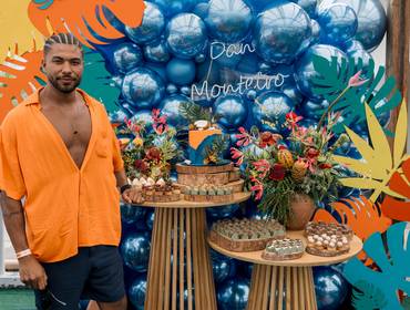 Comemorações de Danilo Monteiro Party 3.4