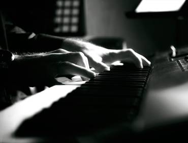 Produções artísticas de APENAS SINTA ♪ Igor Henrichy