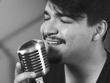 Produções artísticas de NÃO VOU DESISTIR ♪ André Di Barros // Piano: Igor Henrichy