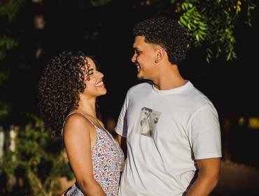 Casal of Ensaio de Casal - Thauane e Bruno 