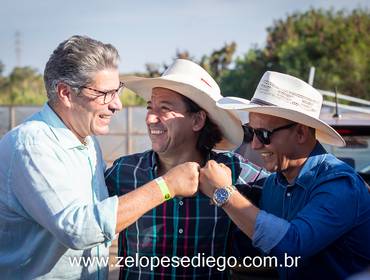 PREFEITURAS de Show com Zé Lopes e Diego - Queima do Alho em Pontal