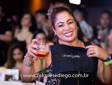 BARES E CASAS NOTURNAS de Show com Zé Lopes e Diego e Banda