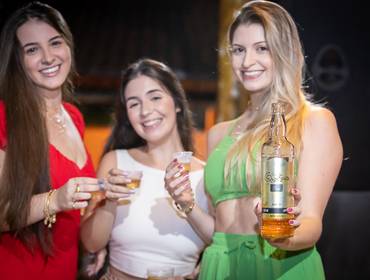 BARES E CASAS NOTURNAS de 5a Bruta com Zé Lopes e Diego e João Guilherme e Gusttavo