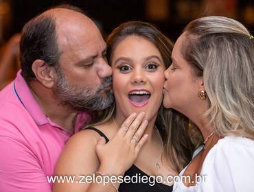 BARES E CASAS NOTURNAS de Show com Zé Lopes e Diego e Banda ao Vivo