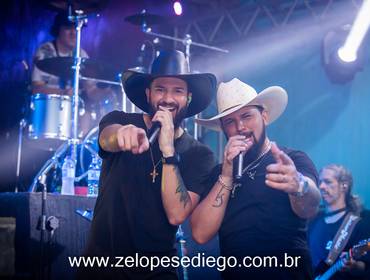 BARES E CASAS NOTURNAS de Show com Zé Lopes e Diego e banda na Atrium Beer