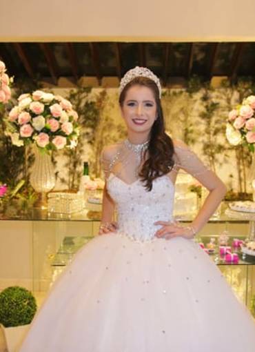 Vídeos de Debutante Giovanna