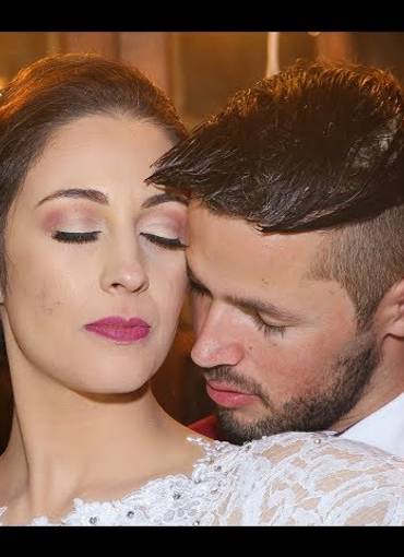 Vídeos de Debutante Julia