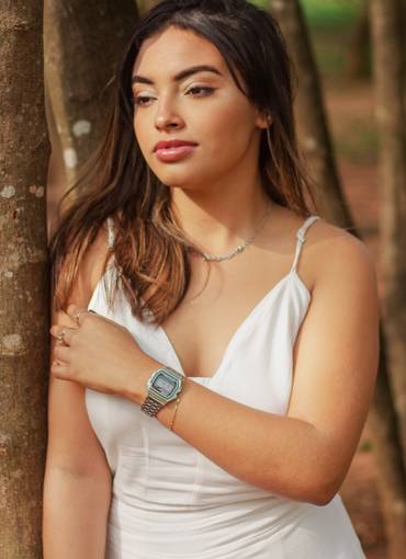 Ensaio no verde de Thayssa Viann