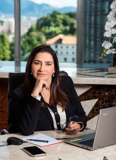 Retratos de Vanuza Sampaio Advogados Associados