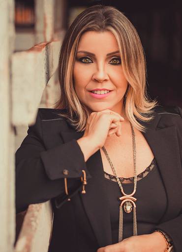 Ensaios de Deise Flores