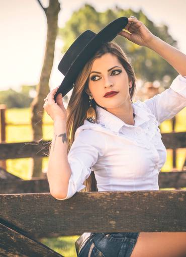 Ensaios de Cristiane de Oliveira