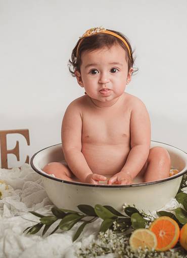 One year de Fases da Helena ~ 1 ano ( Milk Bath ) 