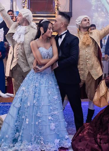 Debutante de Festa Livia