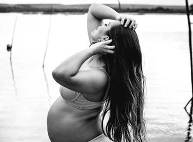 Grávidas de Andreza em P&B