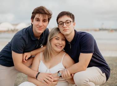 Família  de Tárcia e filhos 