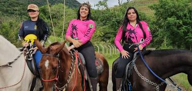 Turismo de Cavalgada Feminina no Mendanha 