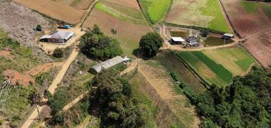 Agricultura Familiar e Agronegócios de Cooperativa Plantar junto com Emater RJ visita Sumidouro